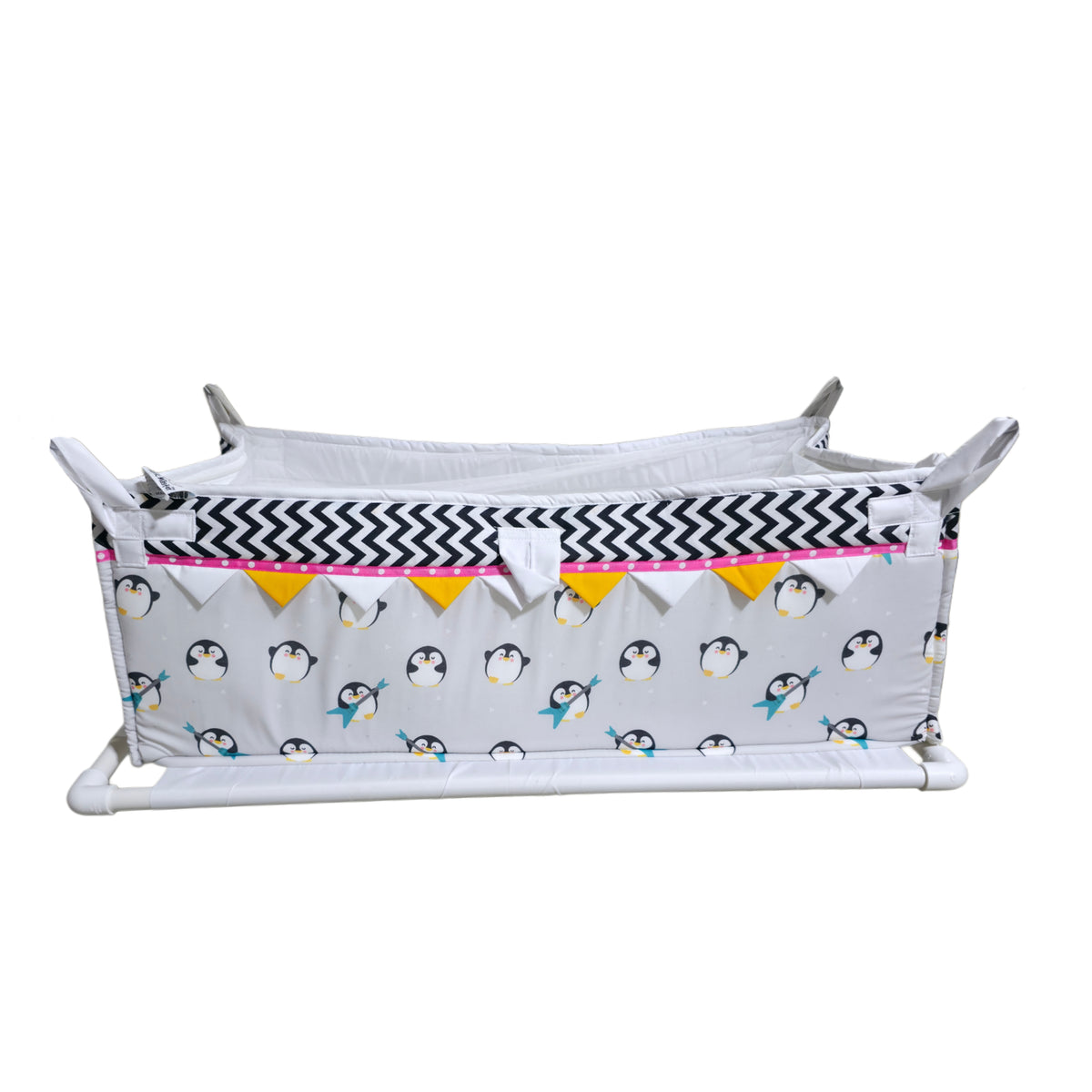 Soft-Sided Baby Cradle with Hanging Design – Comfortable & Portable Sleep Space